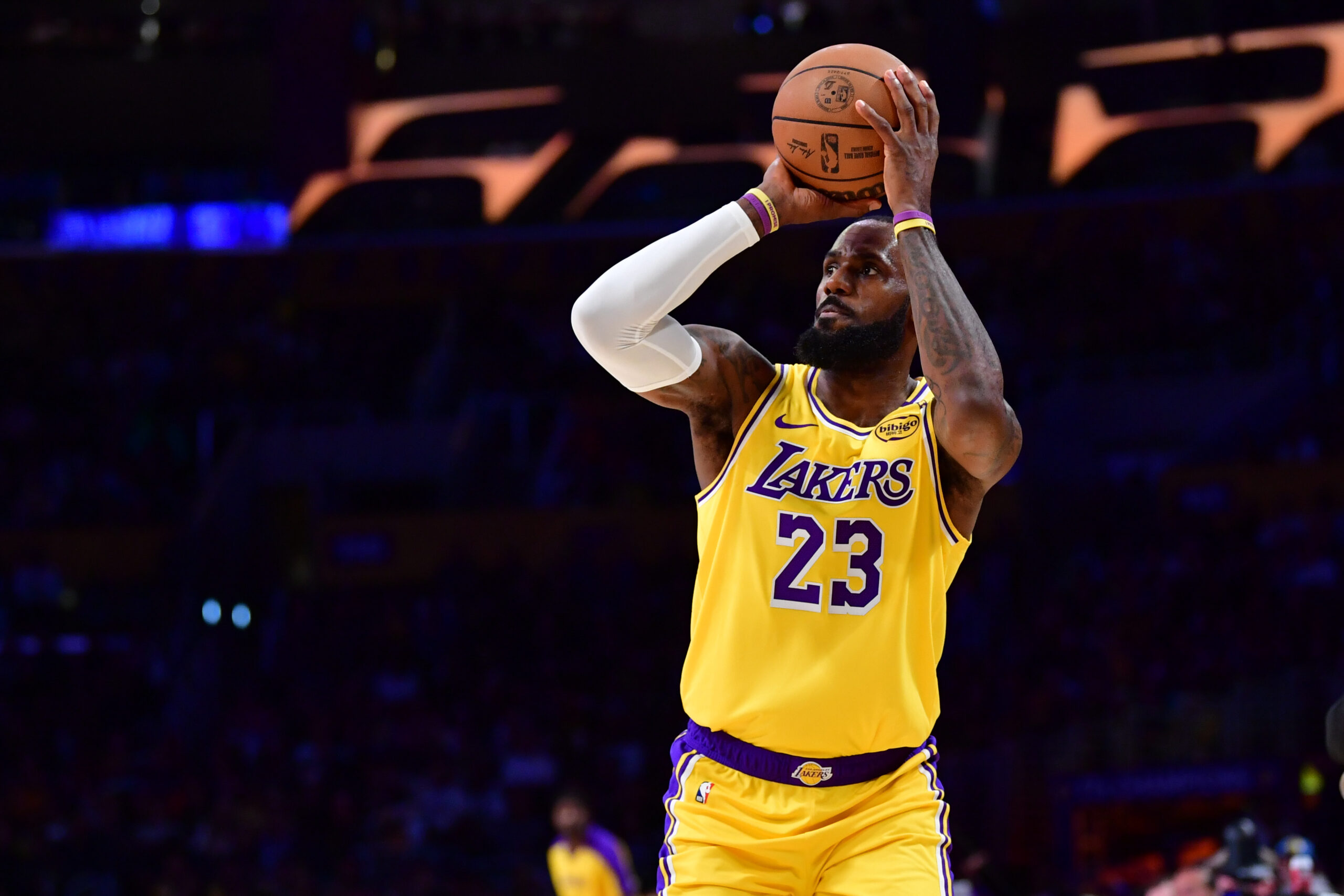 Hornets vs Lakers Pick: Direct to your Phone!
